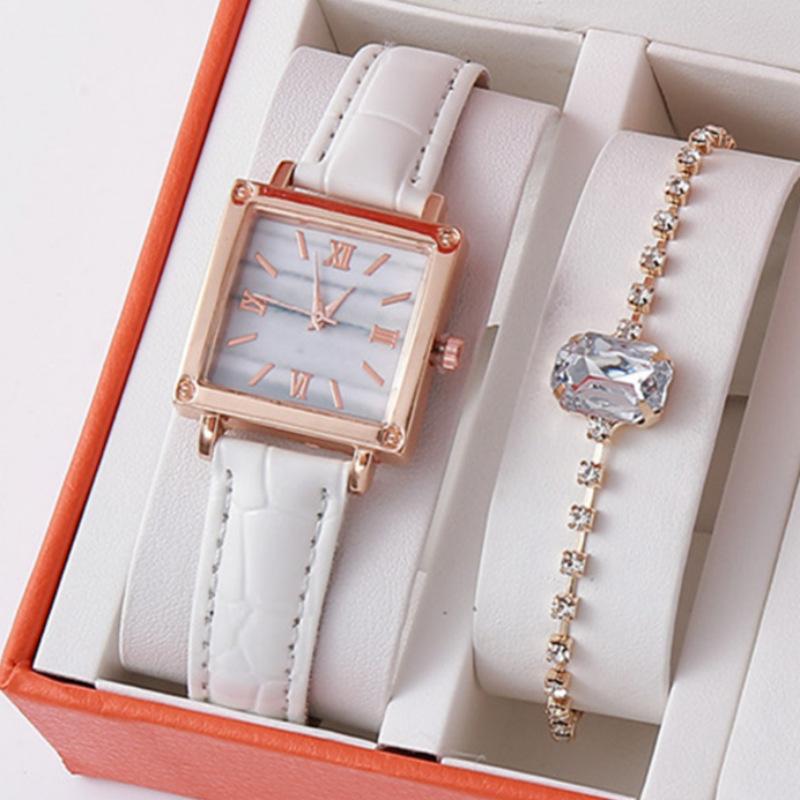 

Ladies Bracelet Watch European And American Brand Alloy Chain Fashion Watch large price