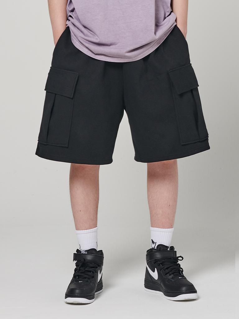 Akesi Cargo Bermuda Sweat Shorts Black