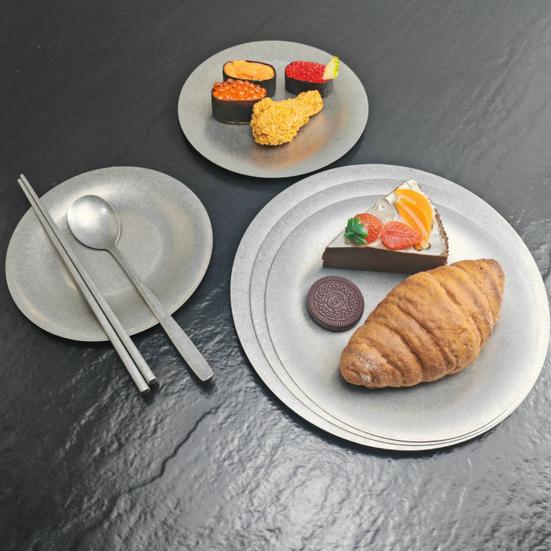 Stainless Steel Serving Tray Retro Rustic Dish for Steak Dessert Edgeless Round Plate for Home Camping Kitchen