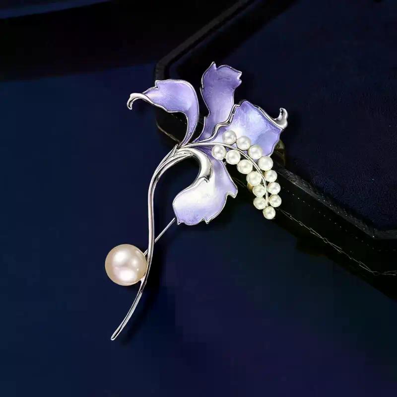 Fashion Pretty Enamel Imitate Pearl Flower Brooches For Women Lily Flowers Plants Brooch Pins Party Jewelry Accessories Gifts