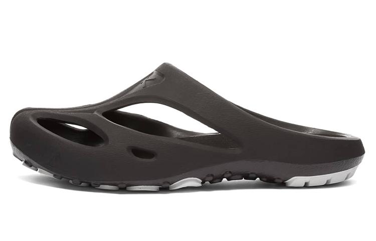 Keen Shanti logo-embossed slippers 1018206 40.5