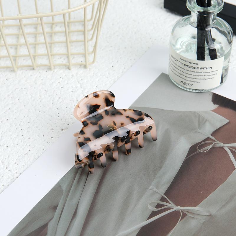 Elegant Acetate Hair Claw Sweet Medium Size Hair Clip Shark Clip Korean Barrettes Women Hair Accessories Headwear