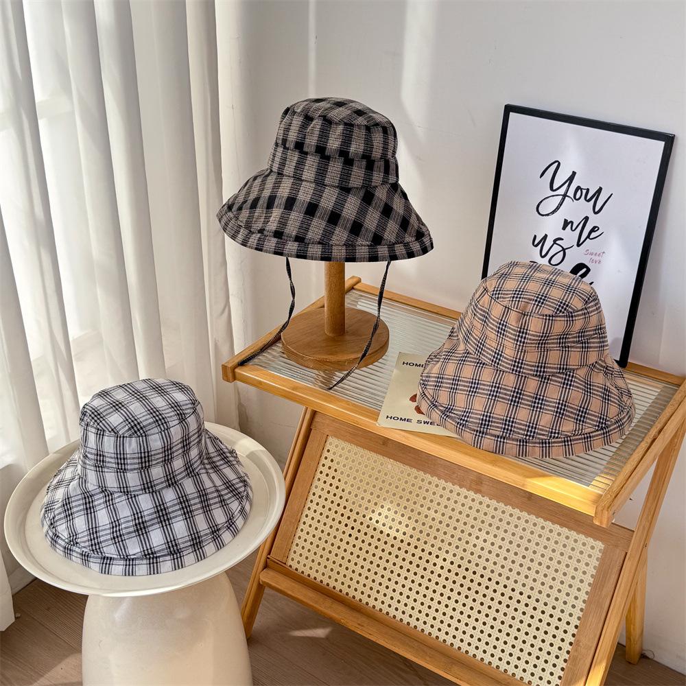 New black and white grid sunscreen bucket hat women's senior sense star basin hat casual versatile sunshade summer
