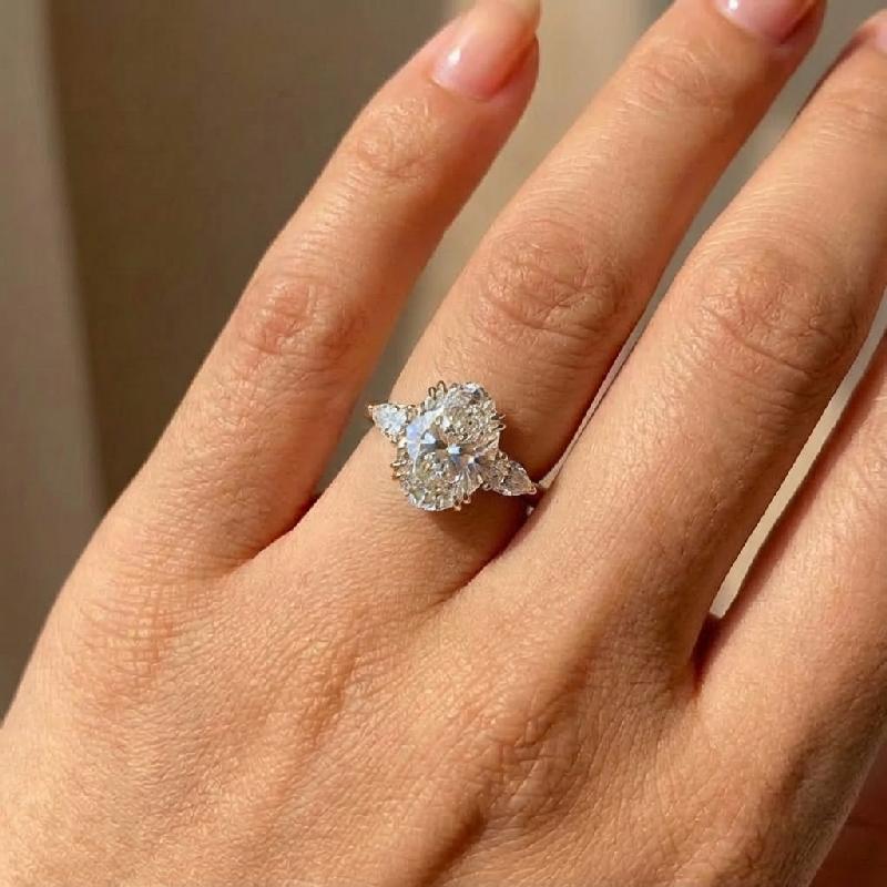 CopperZirconia Gorgeous Shiny Oval Stone Rings For Women Engagement Wedding Luxury High Quality Fine Jewelry