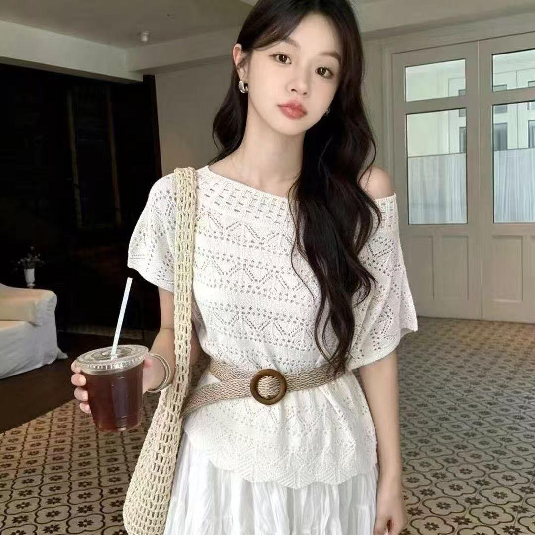 

Lazy and Relaxed Style Open-knit Tank Top for Women in Summer, Lightweight and Very Stylish, Great for Slimming Down. Knitted Top. One size белый