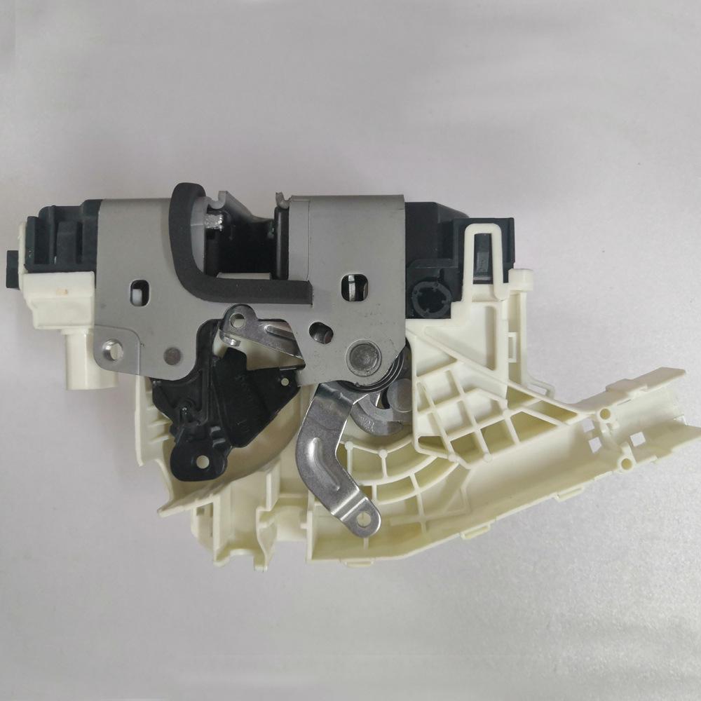 Neues rechtes hinteres Türschloss für 2010 Mercedes-Benz GLK 350 LHD, Teilenummer #A2047302435