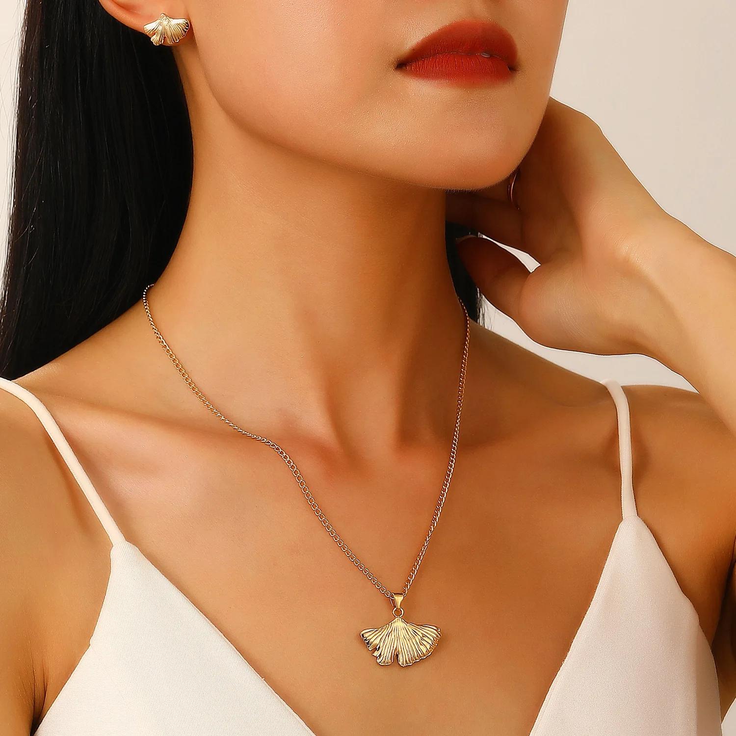 

Fashion Geometric Gold Color Ginkgo Biloba Leaf Earrings Ring Necklace Creative Three-Piece Set Simple Charm Woman Zircon Set