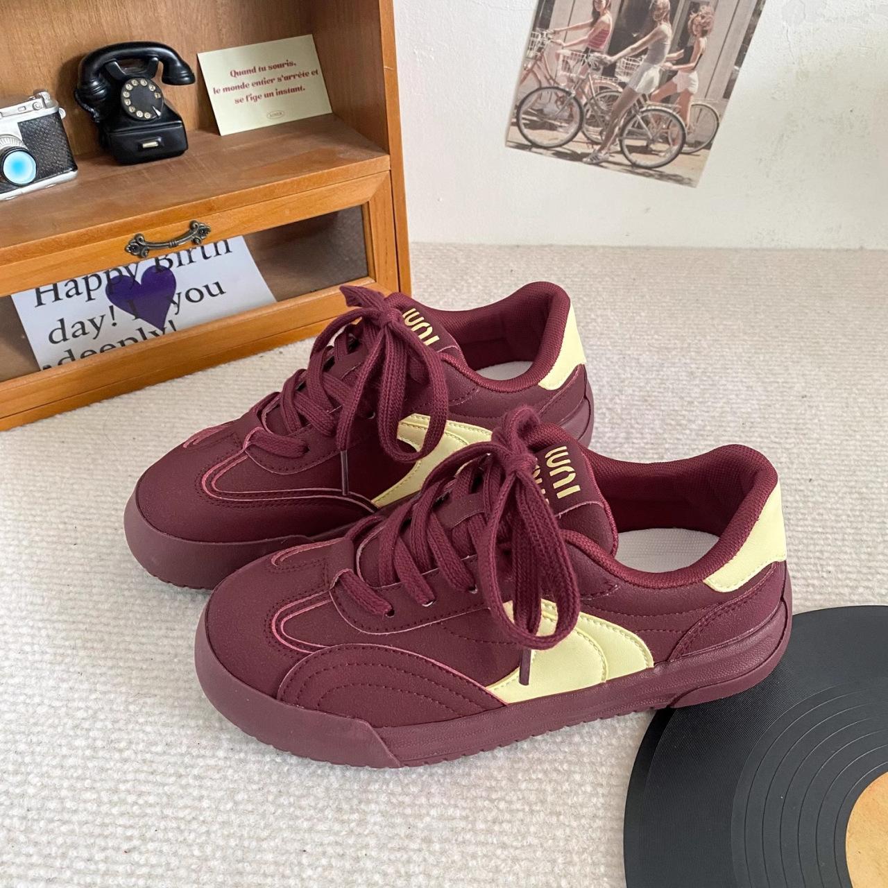 

2025 spring new niche retro red German training shoes women s burgundy women s shoes thick baseplate shoes versatile red shoes 35