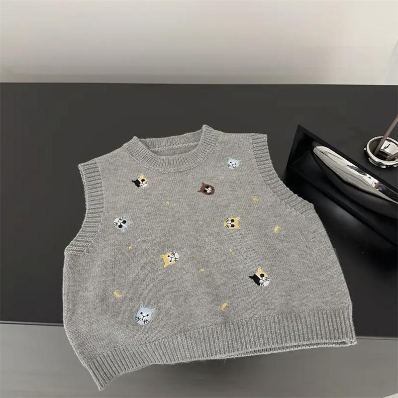 Cute Cat Embroidered Knit Vest for Women Fall Winter Loose Fit Layering Top