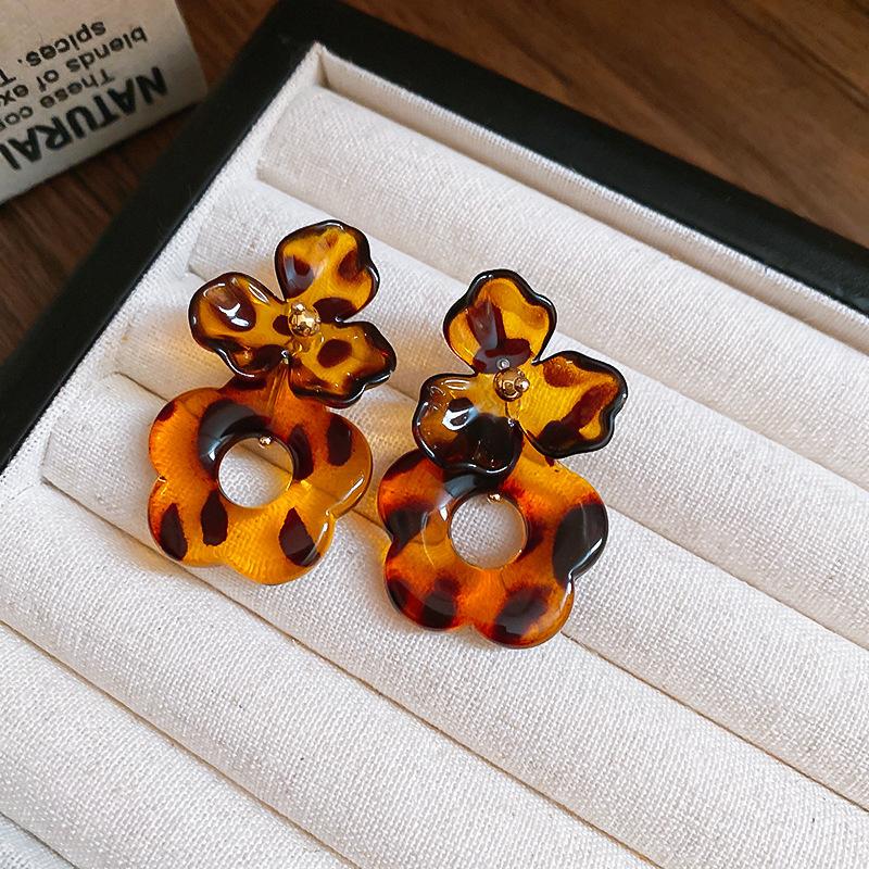 Love Geometric Artificial Tiger's Eye Stone Stud Earrings Retro Maillard Earrings Light Luxury Earrings