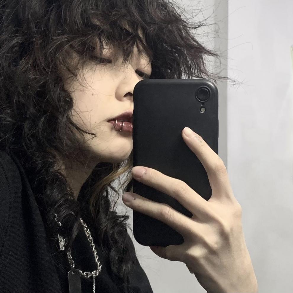 Trendiger Ohr- & Lippen-Cuff ohne Piercing - Stilvolles Unisex-Accessoire im europäischen/amerikanischen Stil für Clubs & Bars