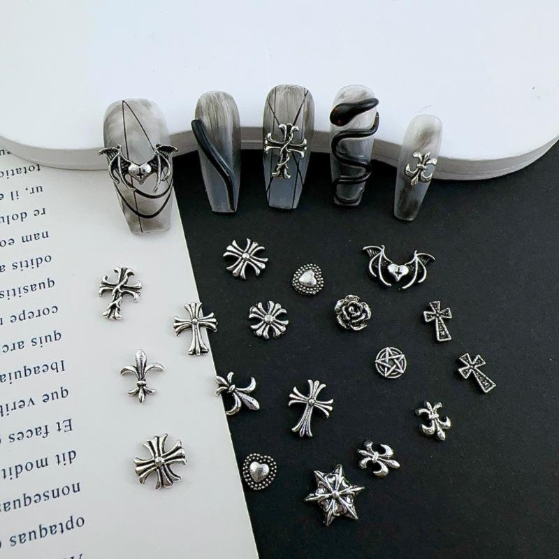 120pcs/1 Box European American Dark Vintage Style Cross Nail Art Patch Premium Metal Style Heart Nail Metal Decorment Set