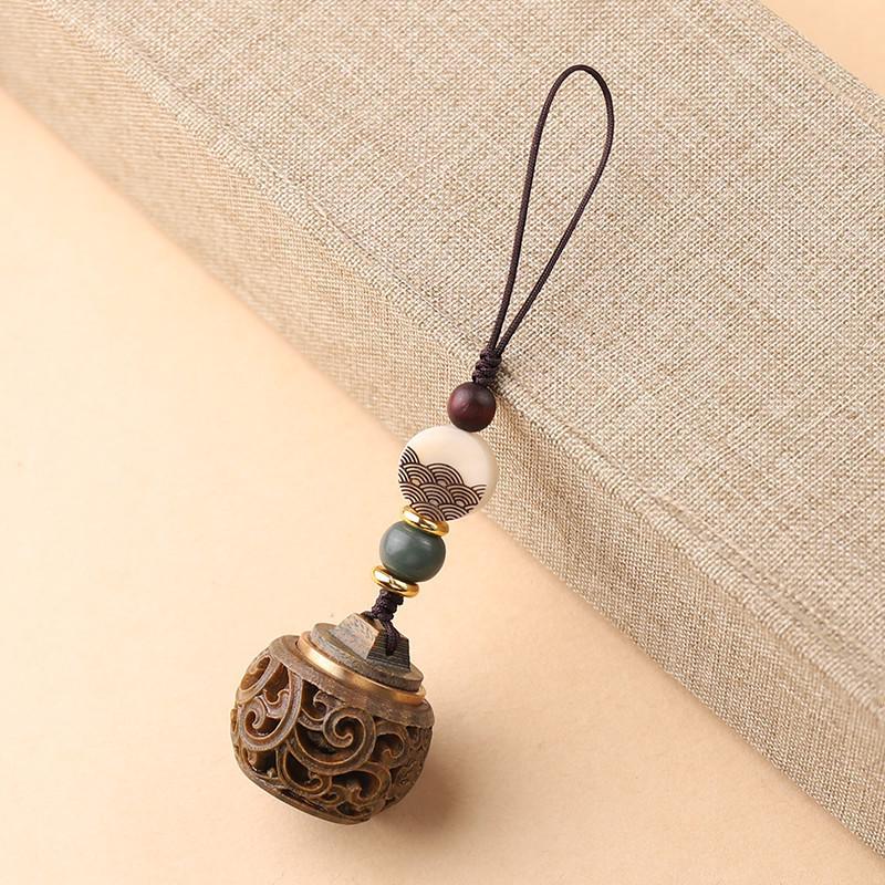2021 Green Car Keychain G Buckle: Women's Mobile Phone Strap with Sandalwood Hollow Sachet Pendant