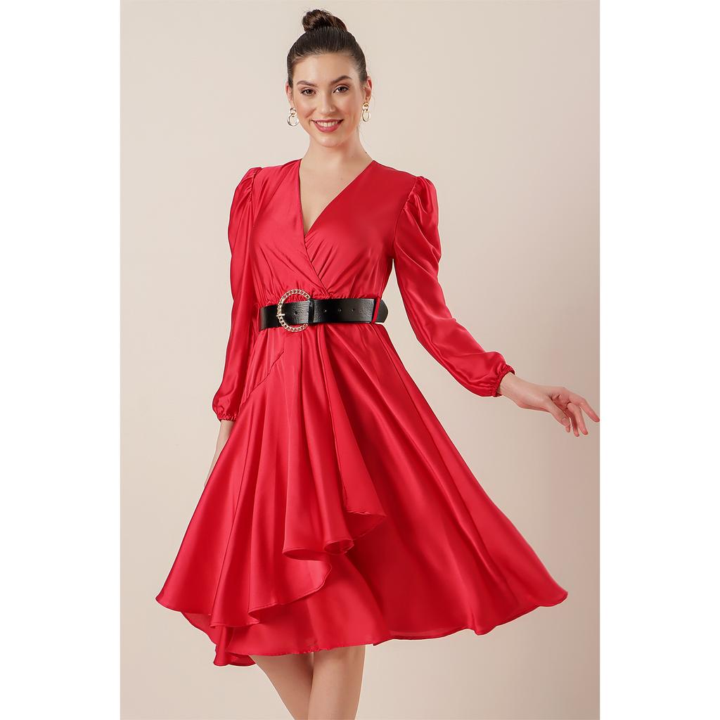 Атласное платье с поясом на талии и оборкой спереди купить недорого ...