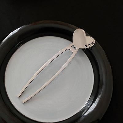 Heart Crescent U-Shaped Metal Hairpin: Versatile Fashion Hair Accessory