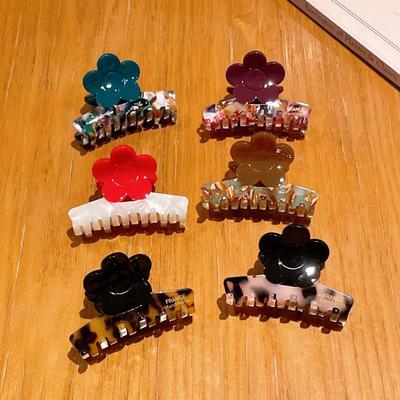 Koreanische Retro-Blumen-Kralle aus Acetat: Mittleres, High-End Haaraccessoire für Halbhochsteckfrisuren