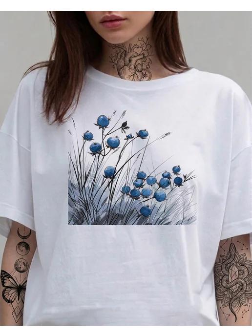 T-shirt with blueberry/bilberry print (meadow scene) L