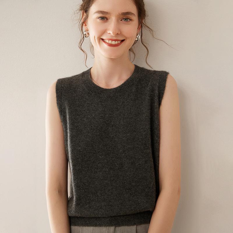2025 Autumn Women's Sleeveless Versatile Cashmere Knit Vest