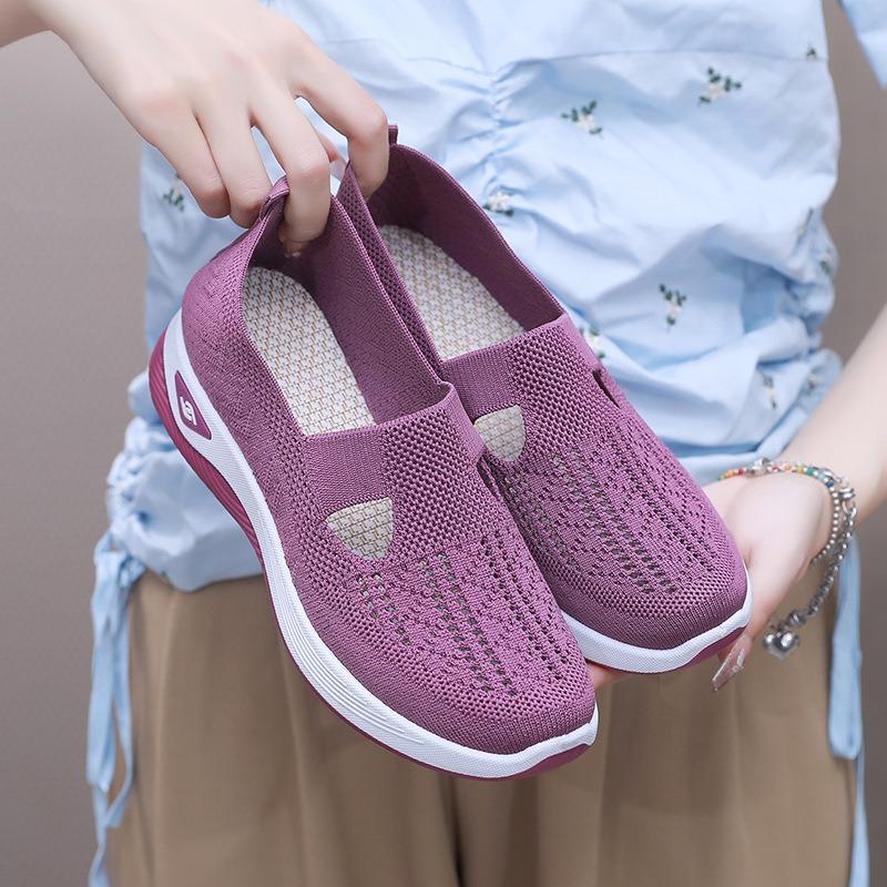 Large-sized Fly-knit Breathable Single Shoes for Women Flat Heels with Cutout and Shallow Opening Lazy Loafers