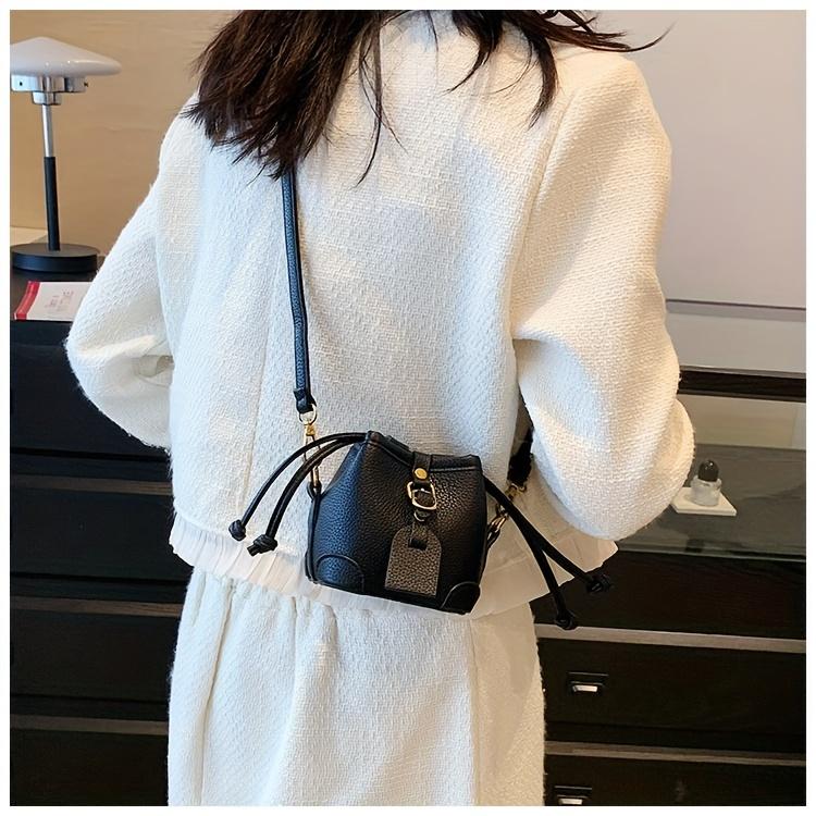 Trendy Color Block Mini Bucket Bag For Girls Cute PU Leather Crossbody Bag Lightweight Drawstring Shoulder Bag For School Parties