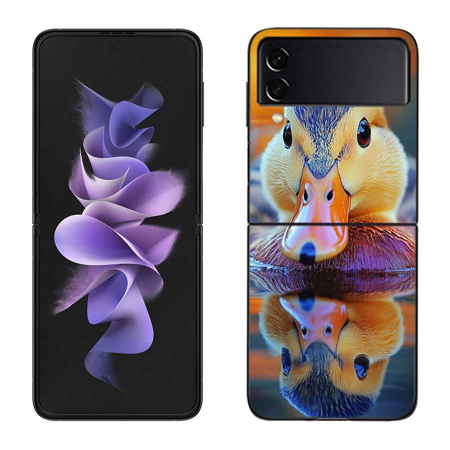 Yellow Duck Phone Case For Samsung Z Flip 7 6 5G Galaxy Z Flip 5 4 3 Black Hard Cell Cover Luxury PC Shell Coque