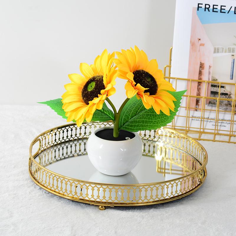 LED Sunflower Bedside Night Light: Indoor Touch-Charging Simulation Bouquet for a Warm Atmosphere