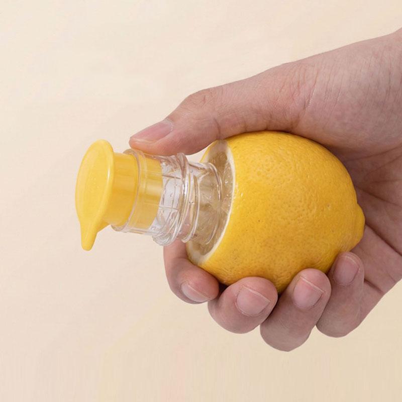 Manual Lemon Juicer Portable Mini Lemon Squeezer Citrus Juicer Reamer Hand Held Easy Juicer for Lemon Orange Limes Citrus