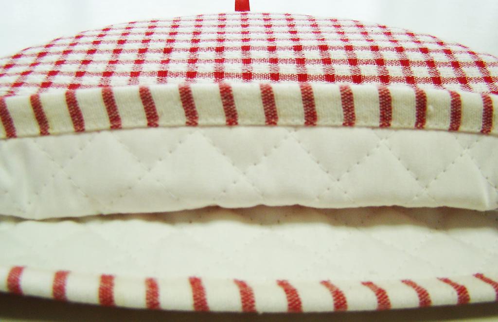 Santens Tea Cozy Small & Pot Mat Set, Exotic Red (Made with Belgian Cloth)