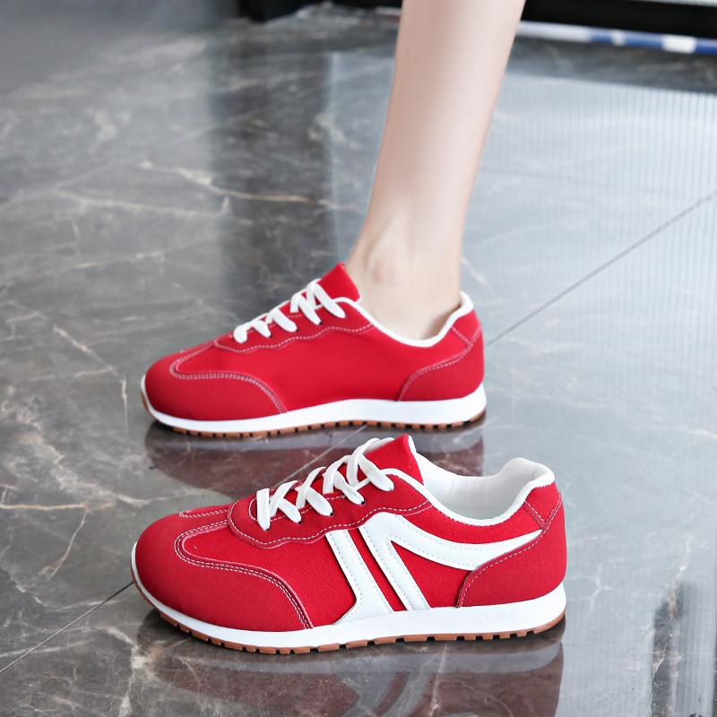 2026 Spring New Women Sneakers Comfortable Outdoor Fashion Versatile Flat Casual Sneakers Lace Up Women Sports Shoes Plus Size