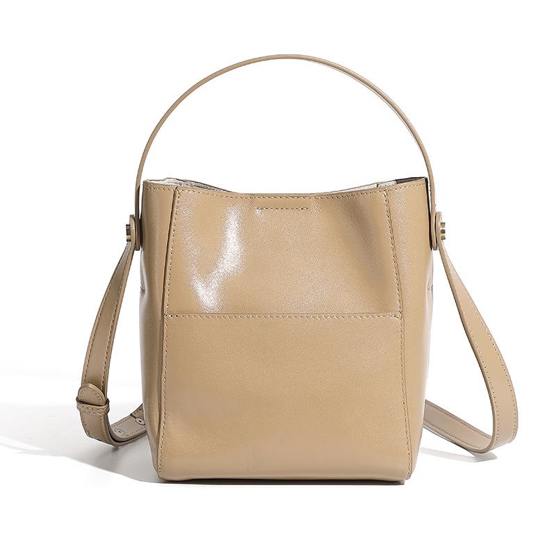 Retro Style Genuine Leather Small Water Cup Bag 2025 New Style Genuine Leather Small Crowd Insert Handbag Single Shoulder  Bag Female