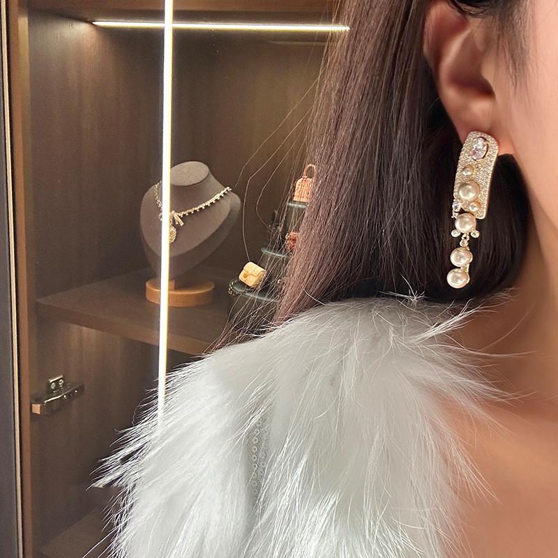 Vintage French Style Geometric Pearl Drop Earrings With Rhinestone Accents For Women