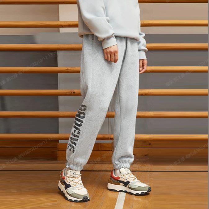Li Ning Basketball Collection BADFIVE Elastic Cuff Fleece Lined Thermal Loose Fit Knitted Sweatpants Men's Gray AKLR801-4
