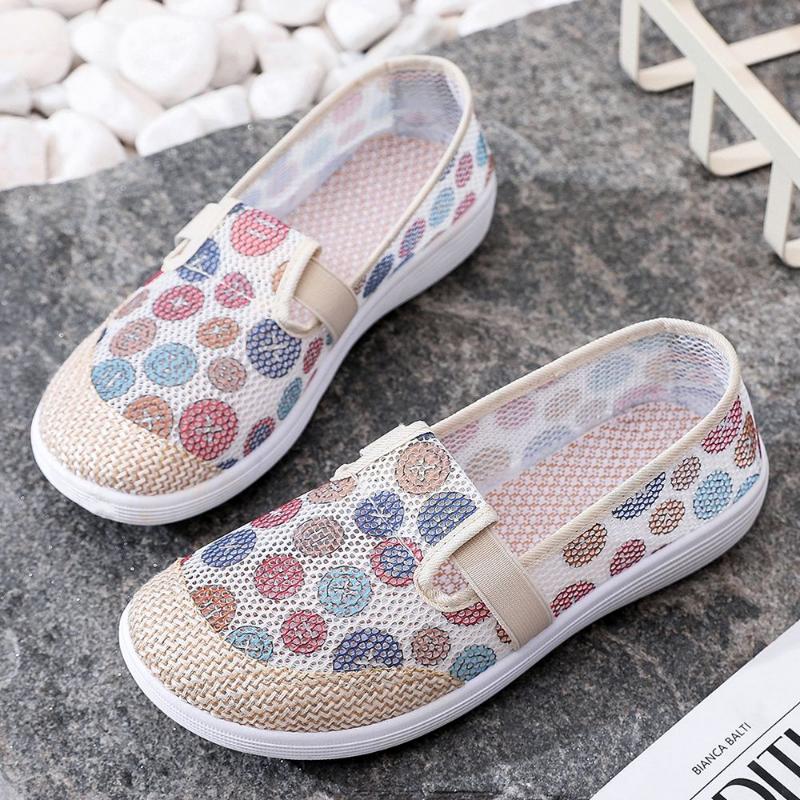Wydrążone płócienne buty damskie miękkie dno antypoślizgowe płaskie dno buty dla matek wentylacja obuwie robocze Retro styl etniczny prosty na co dzień