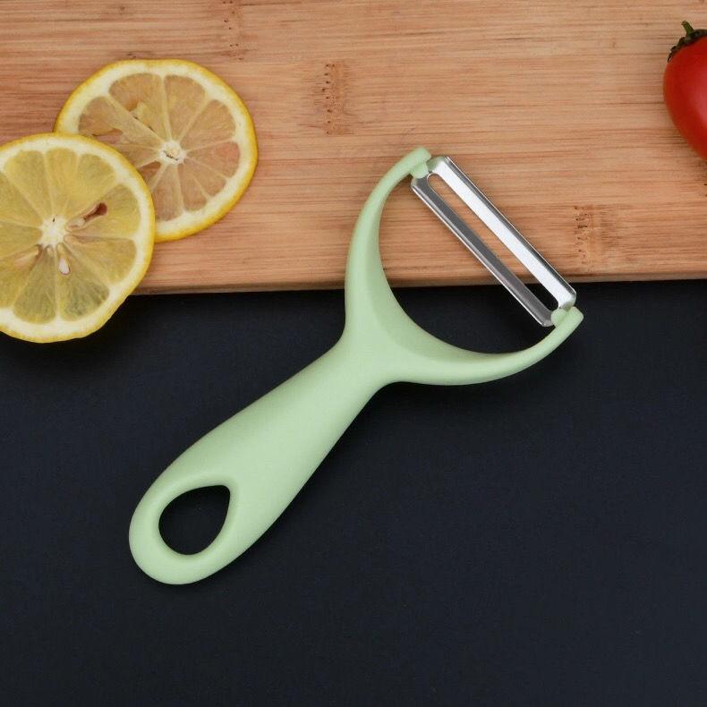 Multifunctional Metal Fruit and Vegetable Peeler