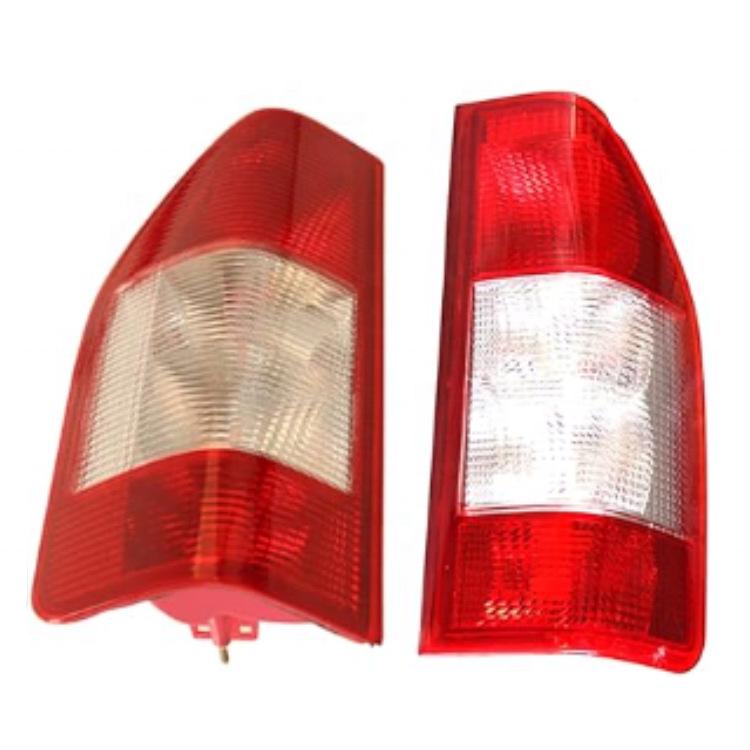 0008261656 0008261556: Compatible with 1996 Sprinter Front Mudguard rambo