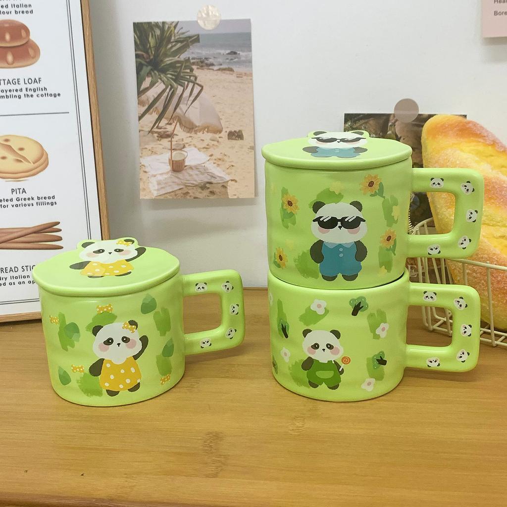 Panda Krus Familie på Tre Vannkopp med Lokk Søt Keramisk Kopp for Kvinner med Høyt Pen Husholdnings Kaffe Frokostkopp