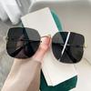 Fashion Light Luxury Ladies Sunglasses Metal Frame Sunglasses Ultraviolet Sun Glasses For Women Uv400 2025 New Eyewear