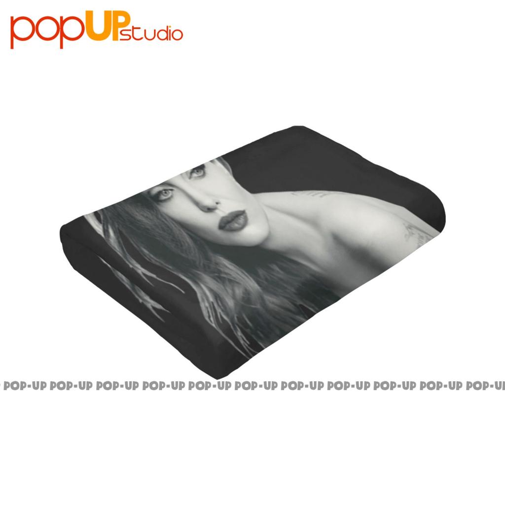 Angelina Jolie Ultra-Soft Blanket Quilt Winter Sofa Cover Bed Covers