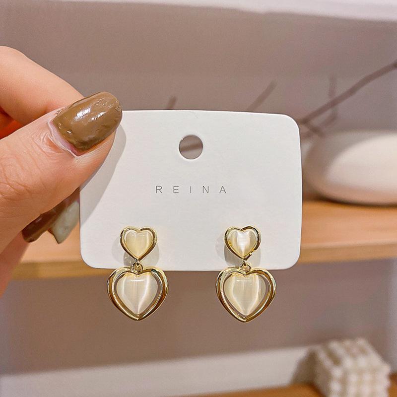Silver Needle Diamond Stud Earrings: Elegant, Simple Design for Women