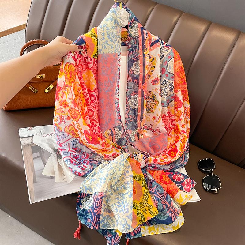 Designer Brand Women's Scarf Classic Print Women's Shawl Soft Oversized Headscarf Necktie Tassel