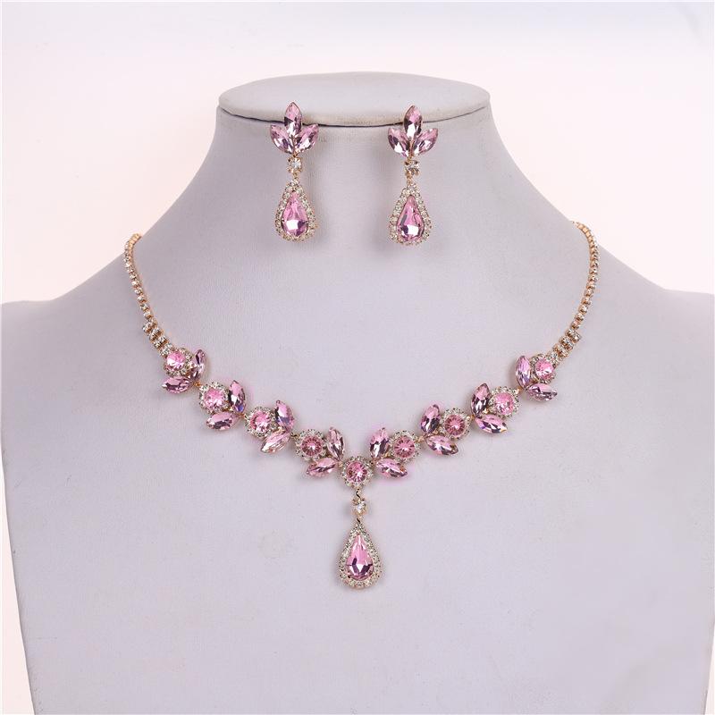 Trendy Rhinestone Luxury Necklace Earrings Set Wearing Skirt Wearing Camellia