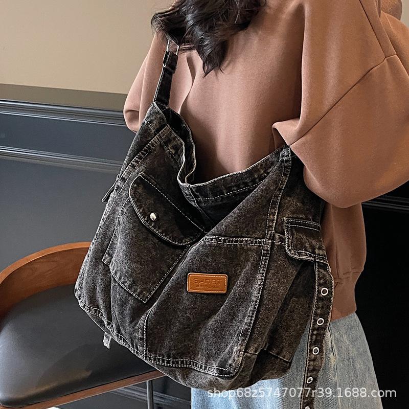 Women's commuter denim large-capacity messenger bag 2025 new niche design Korean version of casual shoulder bag