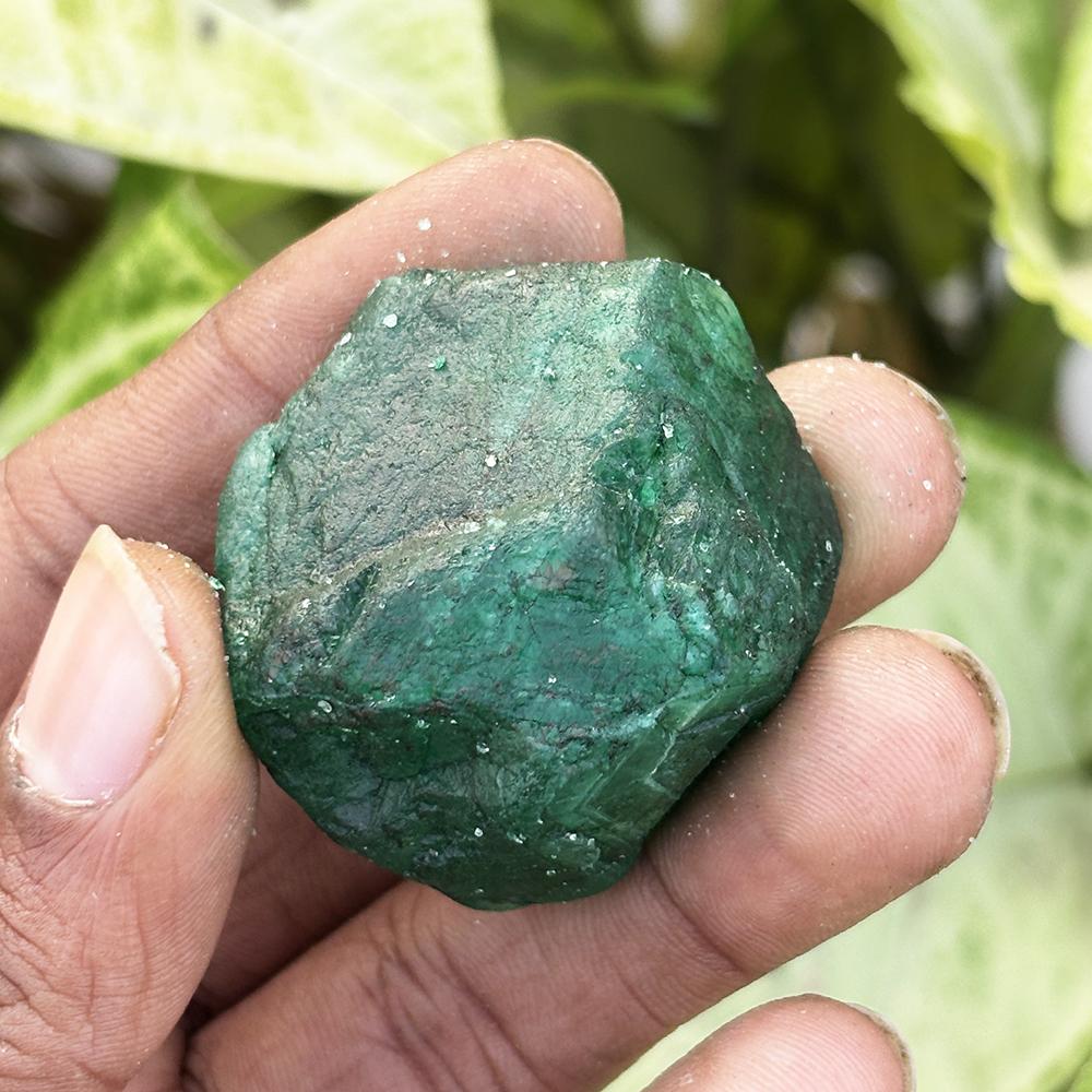 Natural Green Emerald Rough 238.90 Ct Uncut Earth-Mined Gemstone