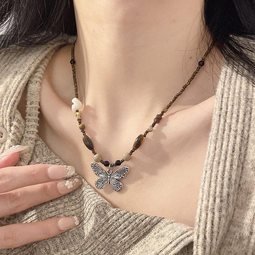 Retro Beaded Butterfly Necklace Women's Light Luxury Niche Sweater Chain Autumn and Winter Sweet and Cool Girls Jewelry Accessories