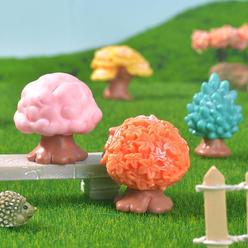 Cartoon Big Tree Micro-landscape Resin Small Decorative Items, Colorful Artificial Trees, Cute Trees, and Small Garden Landscaping Accessories