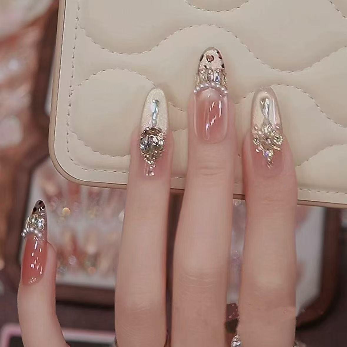 Elegant Nude Gradient Cat Eye Pearl Rhinestone Nails