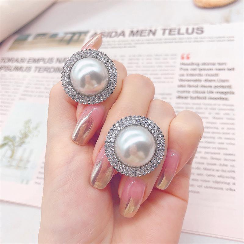 French Retro Australian Pearl Stud Earrings - Elegant & Versatile Fashion for Women