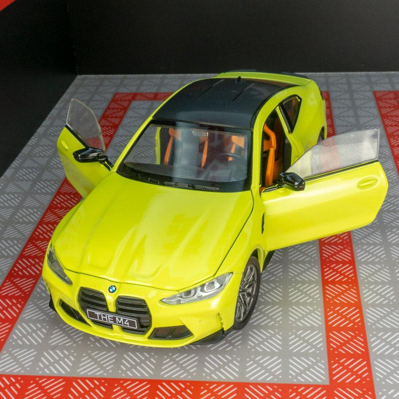

Caipo 68280K BMW M4 G82 Alloy Sports Car Model with Sound and Light белый