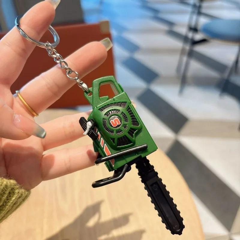 /Chainsaw Keychain Stress Relief Toy For Keys Backpack Bag Realistic Sound Mini Chainsaw Toy Funny Gift Gadget Chainsaw Key Ring