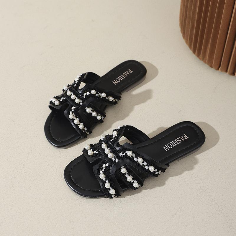 Slippers Women Wear 2025 Summer New Korean Version Fairy Style Flat Bottom Pearl Fashion Word Casual Cool Slippers Women